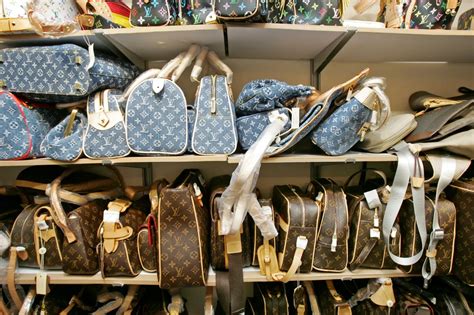 replica bag has factory smell|From Street Stalls to Superfakes: The Truth Behind Fake Bags.